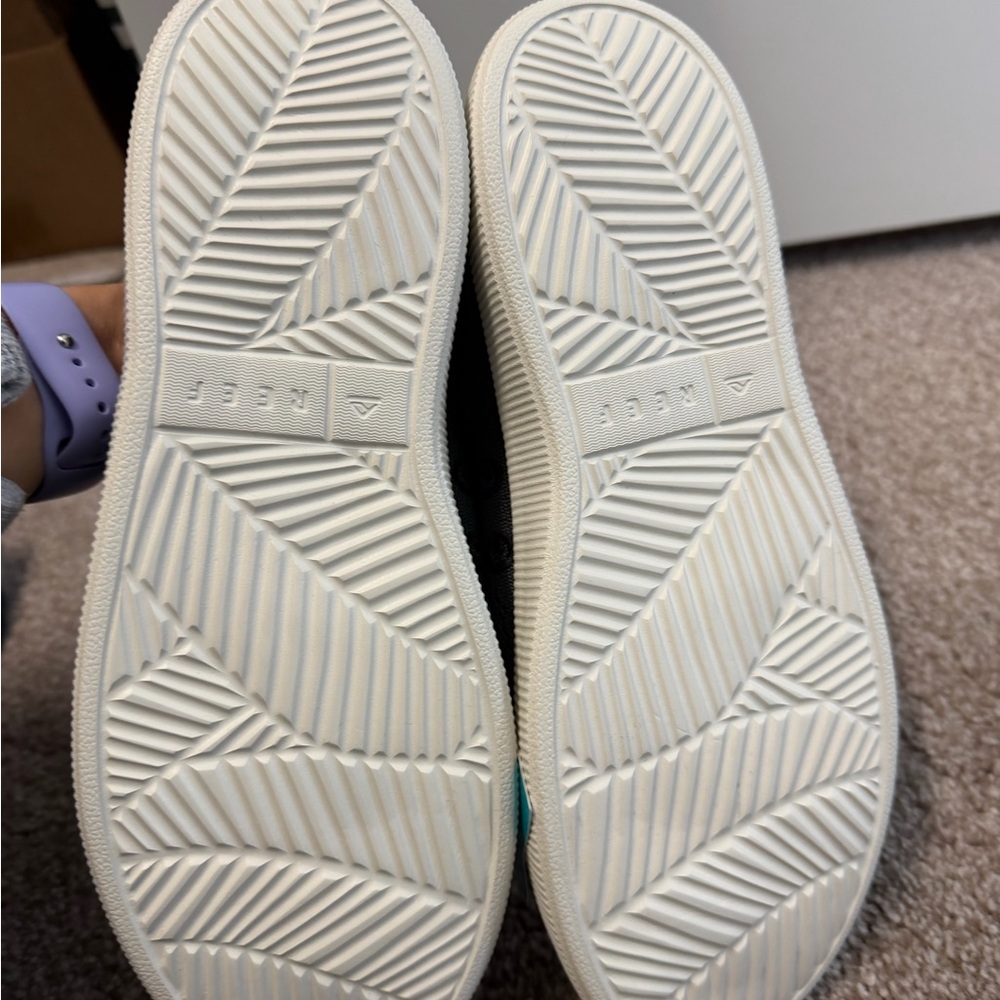 NWT Reef women’s Neptune Sneaker size 8.5 slip on - Picture 5 of 7